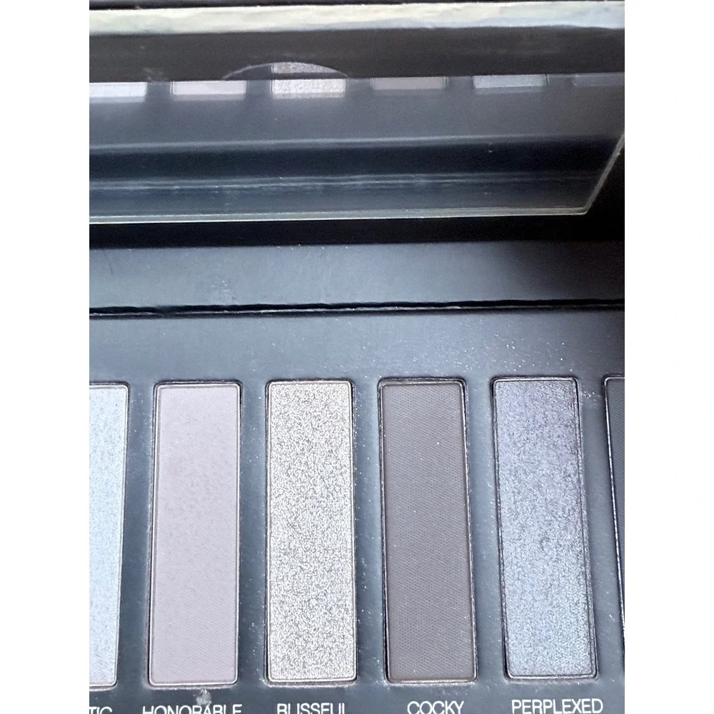 Younique Moodstruck Addiction Eye Shadow Palette 2 Women Silver Grey Cool Tones